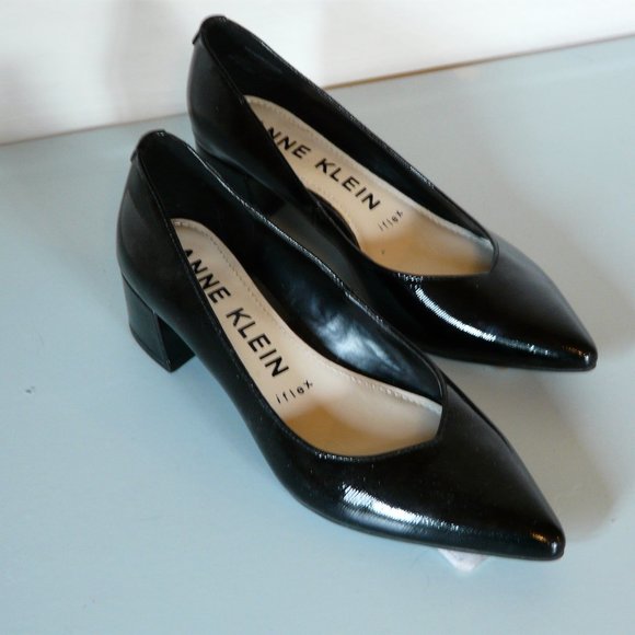 New Anne Klein Leather Pumps - Picture 1 of 9